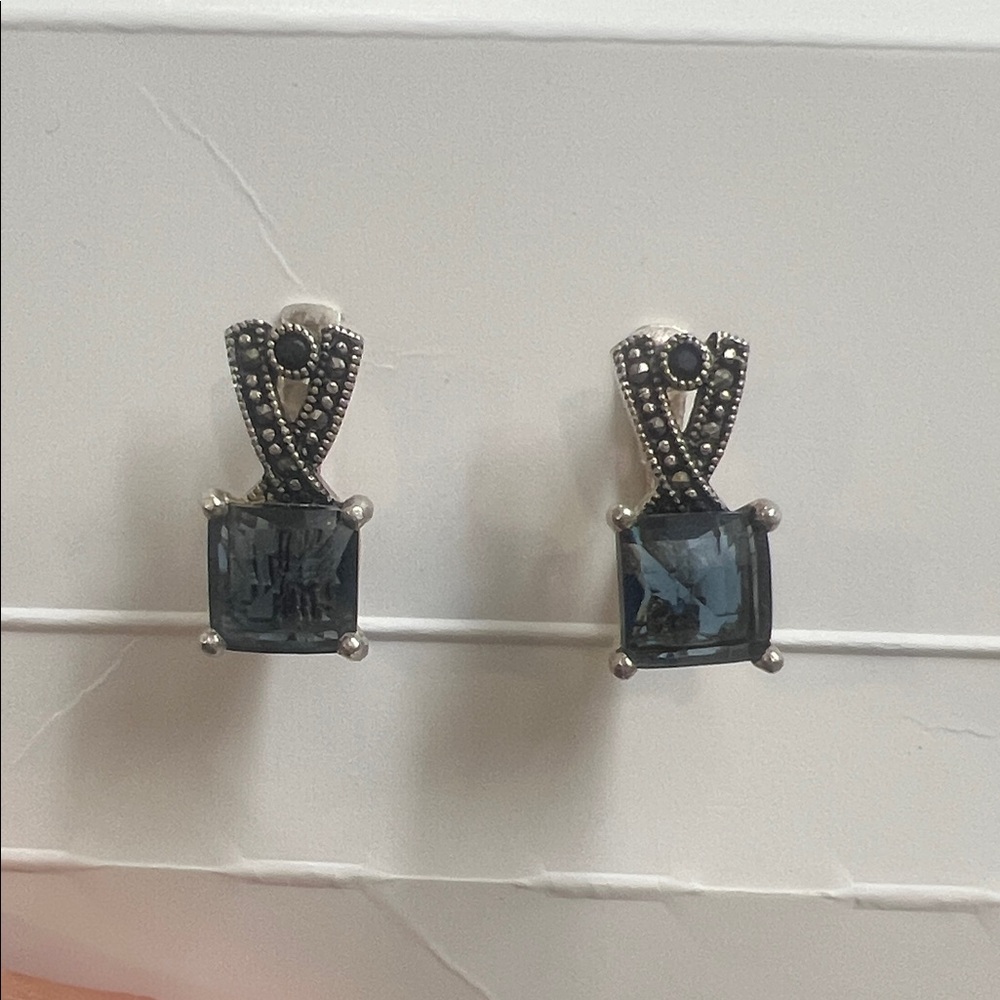 Vintage Elegant Silver 925 and Black Stone Earrings